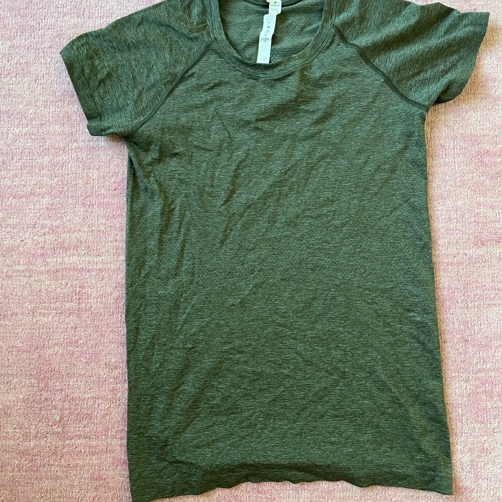 LuLuLemon womens swiftly tech short sleeve